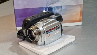 JVC MiniDV Camcorder NEU ab Lager + komplettes Zubehör + Fernbedienung