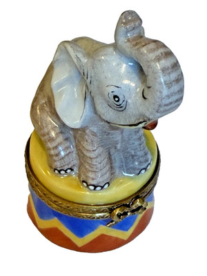 LIMOGES PEINT MAIN Trinket Box-CIRCUS ELEPHANT on Pedestal-PV Marque Deposee