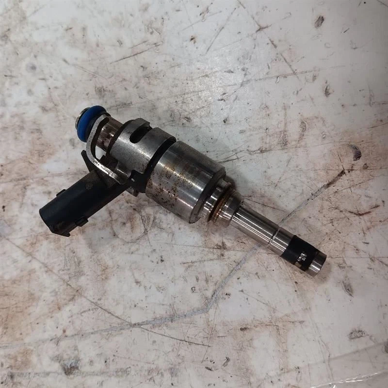 Injetor de injeção de combustível 1.6L VIN 2 8º dígito compatível com 17-19 Kia Soul - Imagem 2 de 4