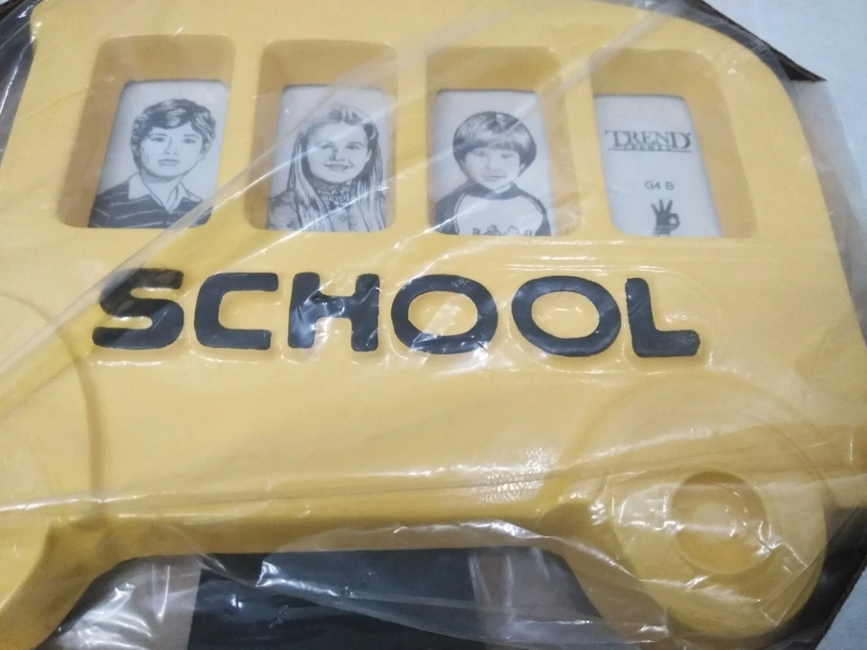 Marco de fotos amarillo autobús escolar cerámica vintage años 60 70 trend (4 fotos pequeñas) EE. UU. Foto 3 de 4