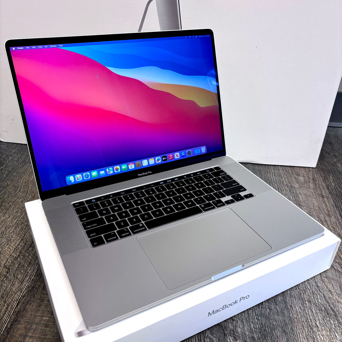APPLE 16 INCH MACBOOK PRO + WARRANTY + 1TB SSD + TOUCHBAR + APPLE 16 INCH MACBOOK PRO + WARRANTY + 1TB SSD + TOUCHBAR +