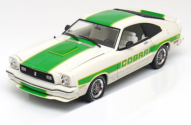 Ford Mustang II Cobra White Green Stripes 1976 Greenlight