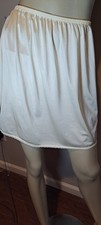 Vanity Fair Cream Off White Vintage Mini Half Slip X Short Medium