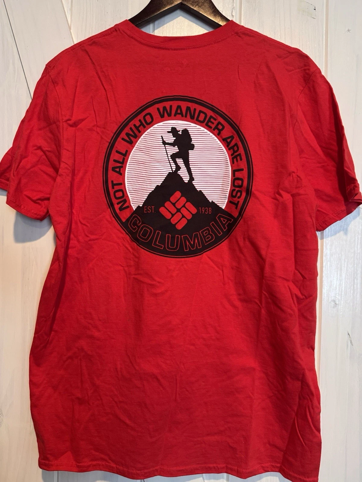 Mens Columbia Short Sleeve T-Shirts Red All That Wonder are not lost Size L