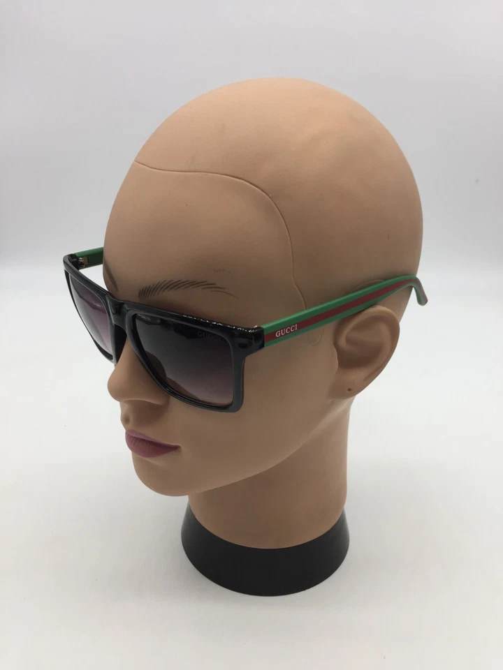 Gafas de sol Gucci de diseño con montura negra 61-14-145 lentes moradas Foto 3 de 4