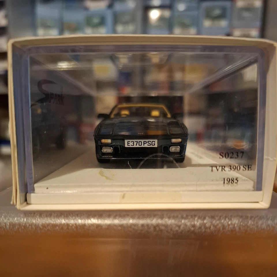 Spark S0237 TVR 390 SE 1985 - Imagem 4 de 4