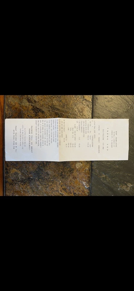 Anillo de compromiso Kay Jewelers en forma de 1/2 pera Foto 3 de 4