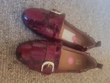 Image of Ladies Fit Flops Shoes Size 5