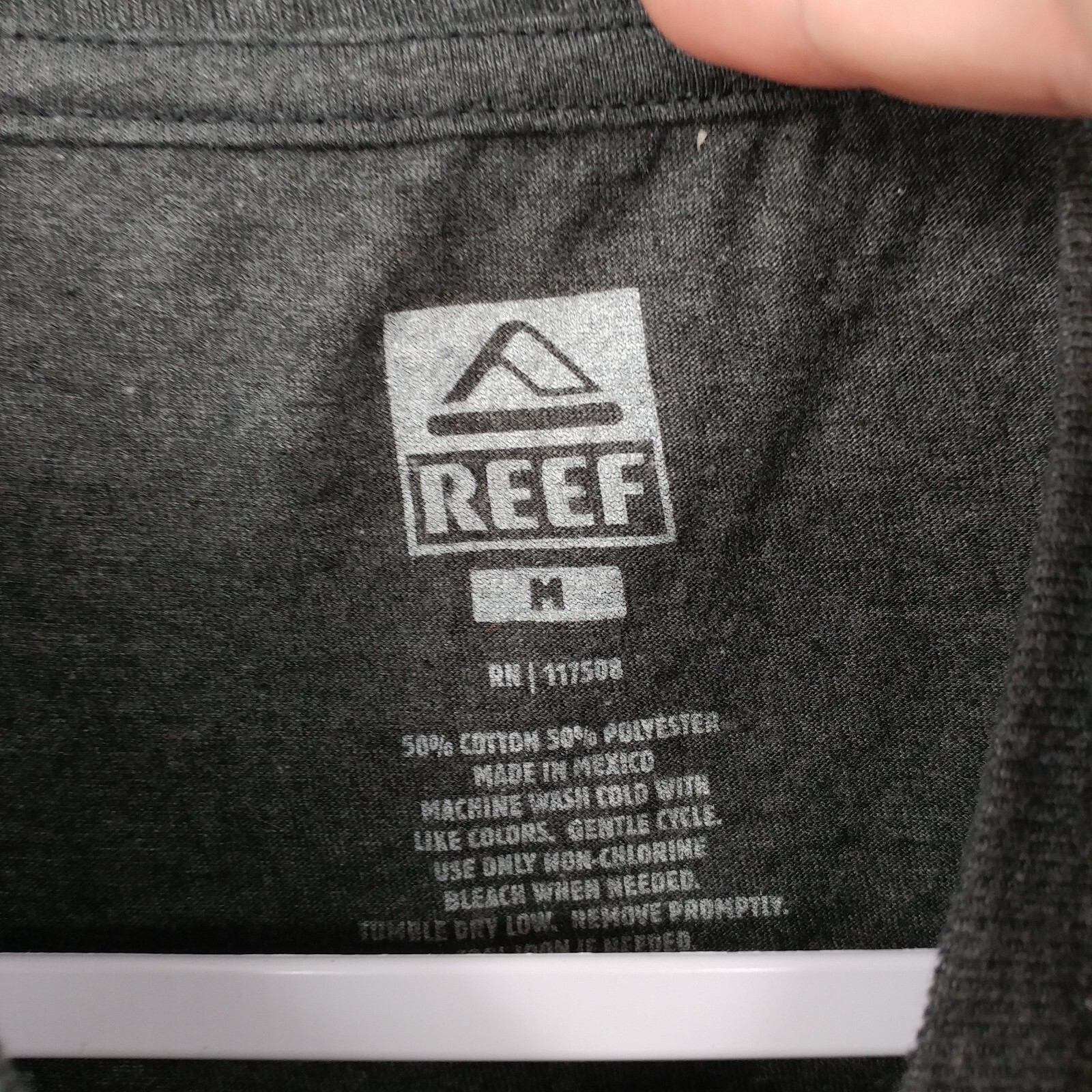 Reef TShirt Gray Short Sleeve Crewneck Logo Casual Surf Skate Medium Blend