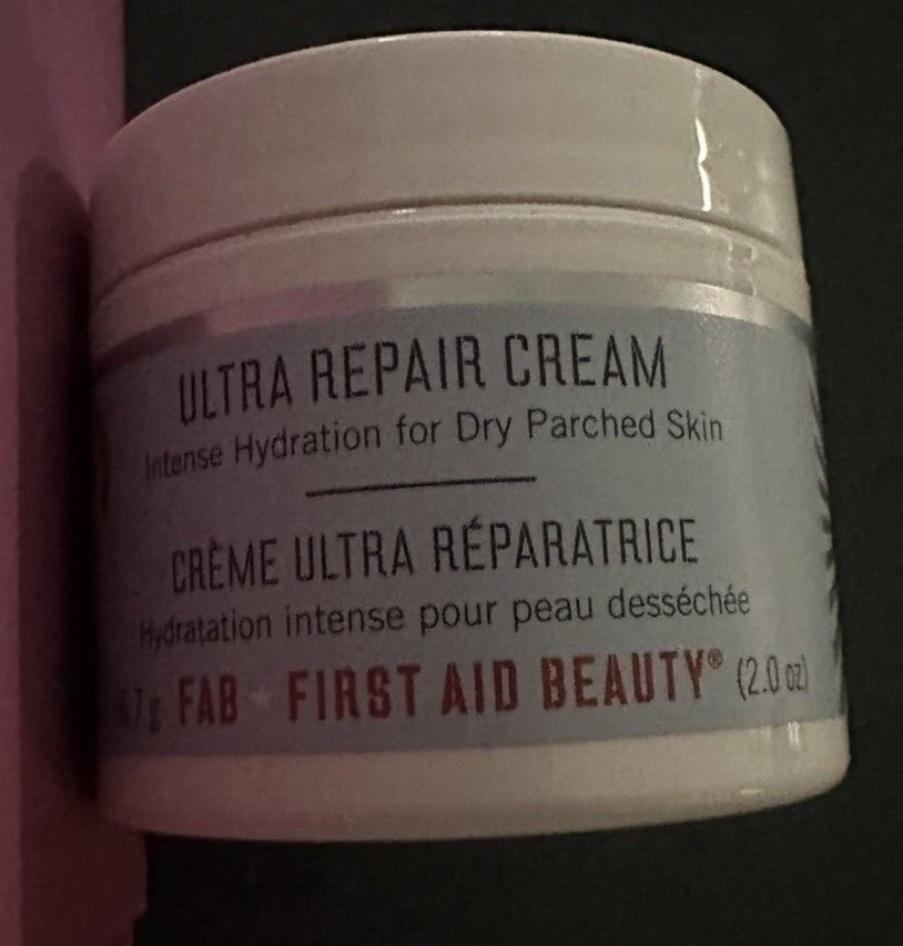 First Aid Beauty Ultra Repair Cream Intense Hydration For Dry Parched