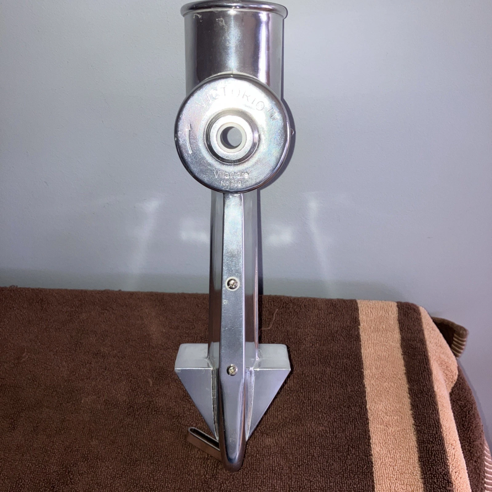 Victorio Strainer Model No. 200 Replacement Part: Main Body Table Clamp Assembly