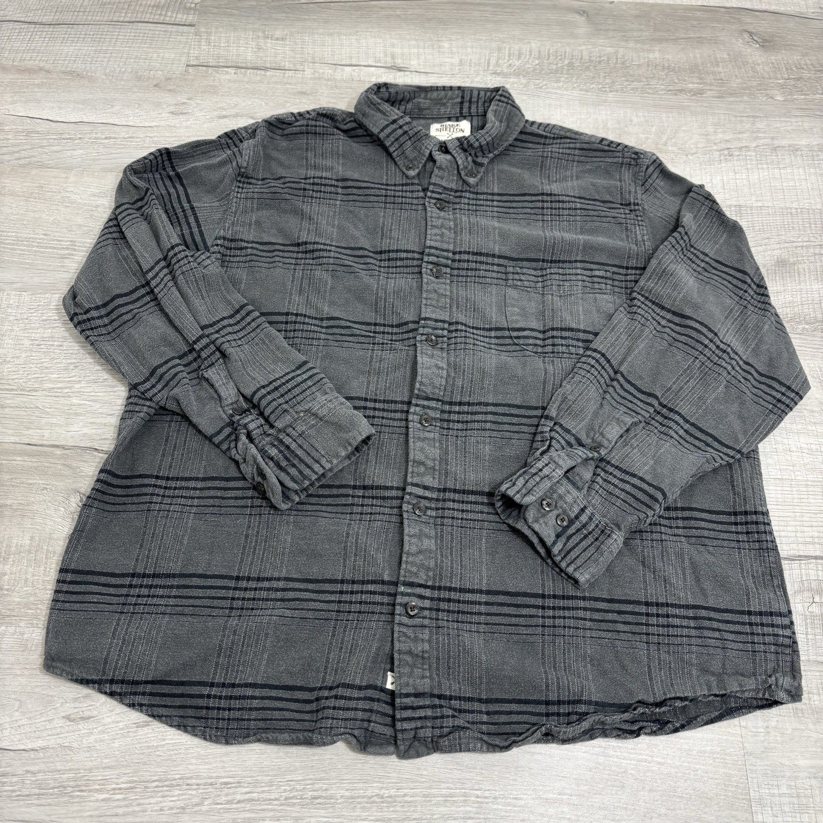 Blake Shelton Lands End Men’s 2XL Dark Grey Plaid Long Sleeve Flannel Button Up