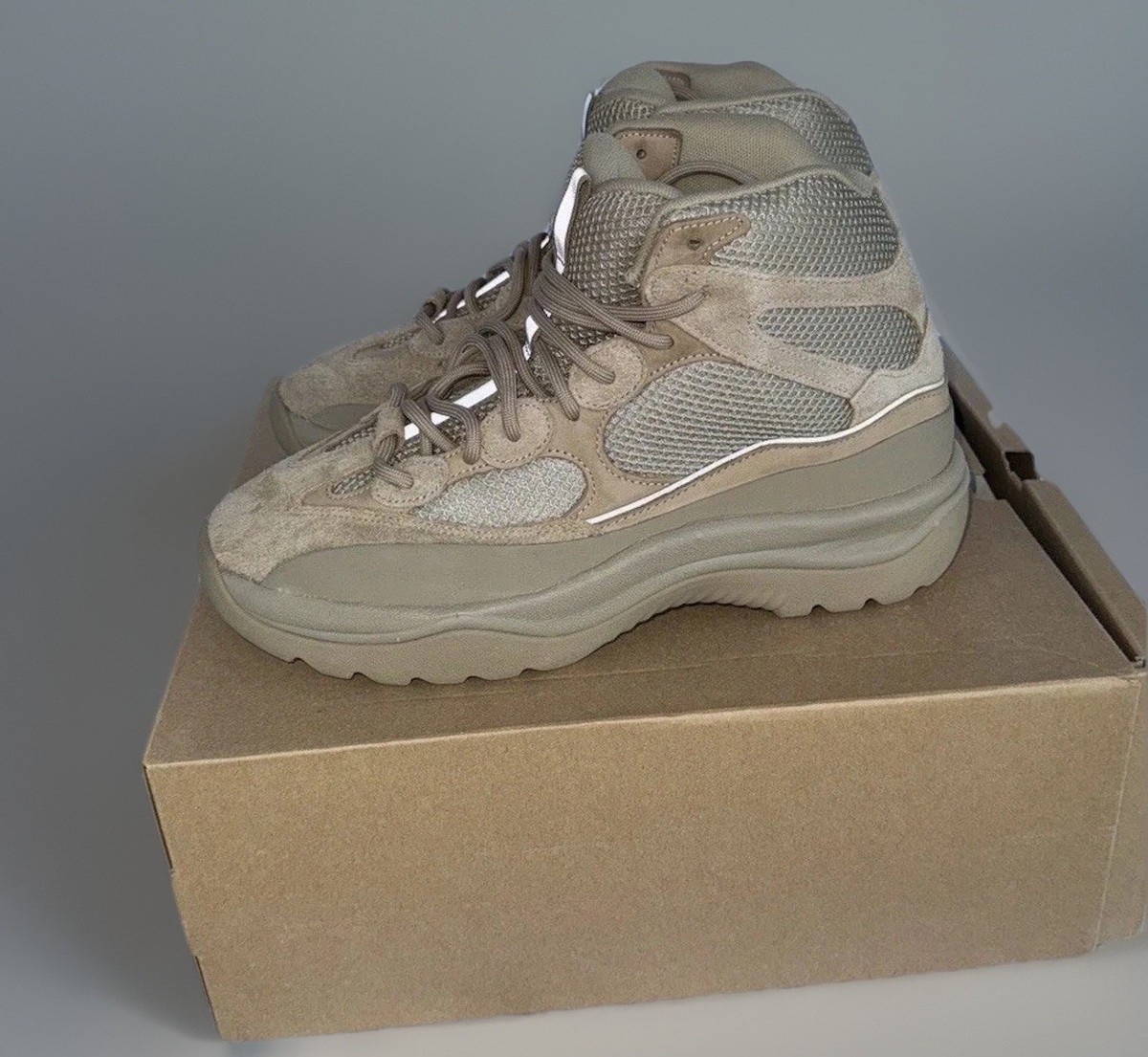オーダー adidas Yeezy 500 Tactical Boot Suede Desert Tan, Men Size 10 NWB