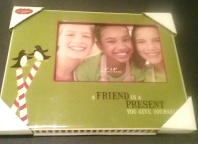 St. Nicholas Square 4x6 Friendship Picture Frame A Friend Is A Present ...