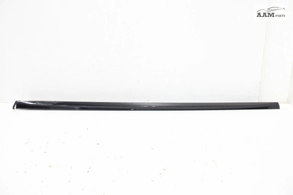 VOLKSWAGEN PASSAT 2017-2020 PASO DERECHO PANEL BASCULANTE INFERIOR MOLDURA OEM Foto 2 de 4