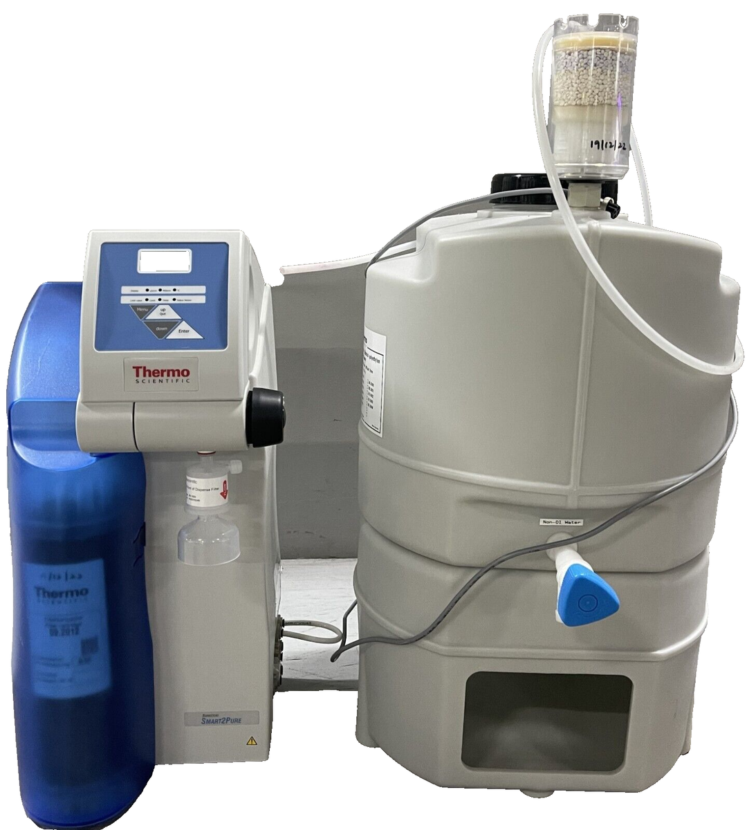 Thermo Scientific Smart2Pure 12 UV Water Purification System