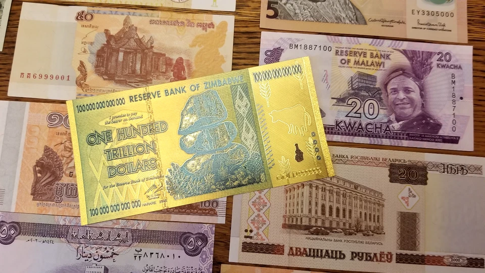 🔥 51 Pcs of Different World Currency Foreign Banknote Lot UNCIRCULATED w/ BONUS - Image 3 of 4