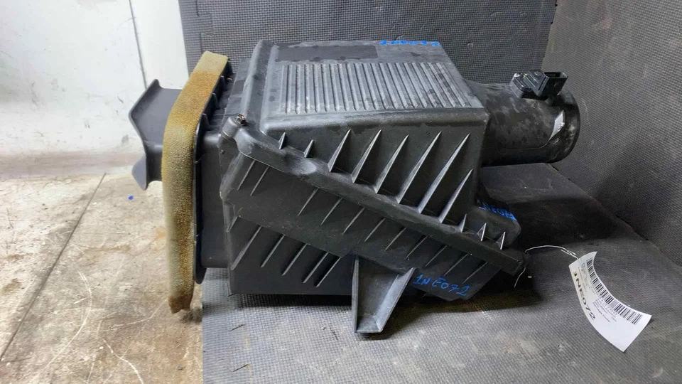 Chevy Silverado 1500 LT Z71 5.3L V8 Air Cleaner Filter Box 2017 2018 2019 OEM - Изображение 2 из 4