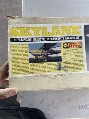 Kit Avion RC Scale Trainer Skylane - Envergure 72", Moteur .60 - Balsa Wood - Neuf