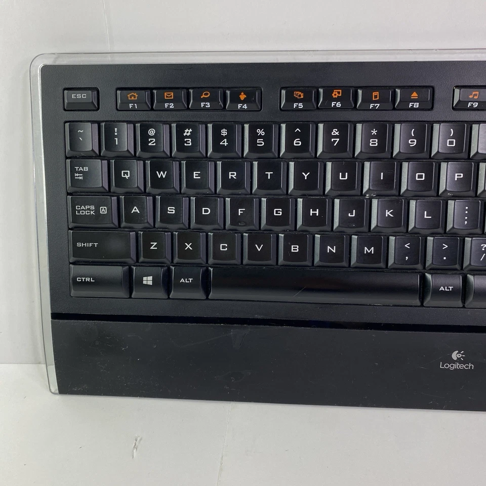Logitech Illuminated K740 USB Wired Keyboard Y-UY95 - Tested & Working - Image 2 of 4