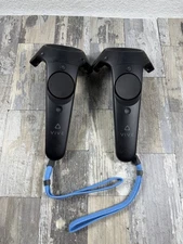 Set Of 2 HTC Vive Virtual Reality VR Wand Controllers 2PR7100