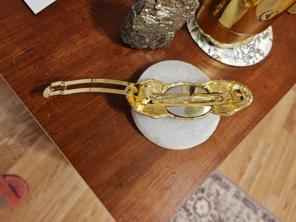 Vintage retro gold plated emerald green stone hair barrette clip - Image 4 of 4