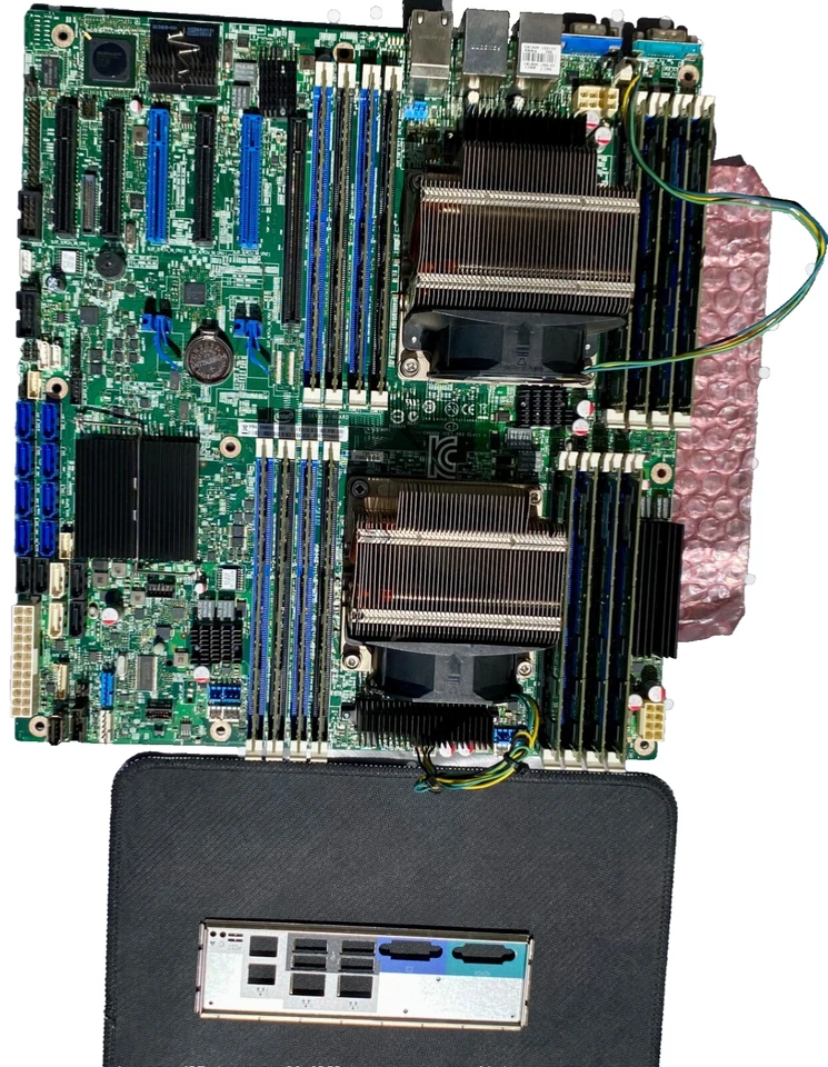 Intel Server Main-Board S2600CP(inkl. CPU‘s/RAM) + I/O Shield + 6x SATA Stack - Bild 2 von 4