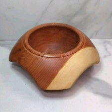Handmade Winged Hand Turned Two Toned Carved Wooden Bowl 2.5x5.5x5.5 Unsigned