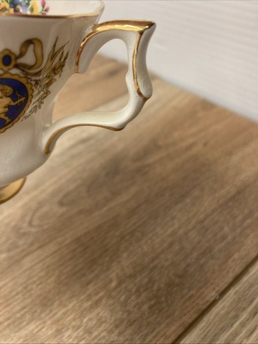 Vintage Royal Windsor Cupid Cherub Tea Cup And Saucer W/Gold Footed - Picture 13 of 14