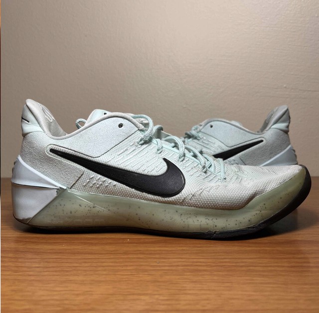 nike kobe ad igloo