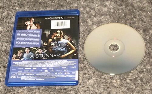 Happening (Blu-ray) RARE - Picture 2 of 2