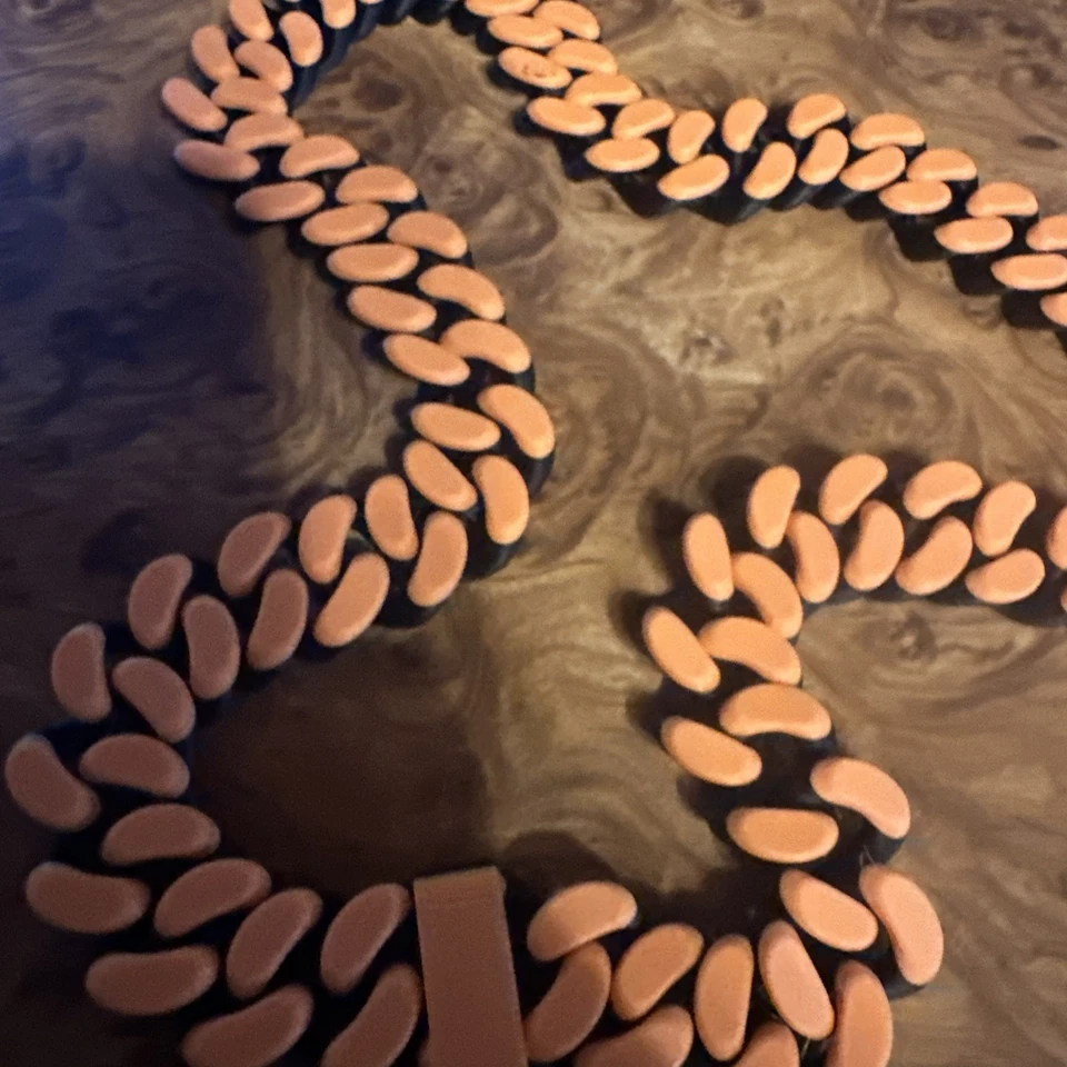 Collar impreso en 3D collar de fútbol de gran tamaño Bengals Foto 2 de 3