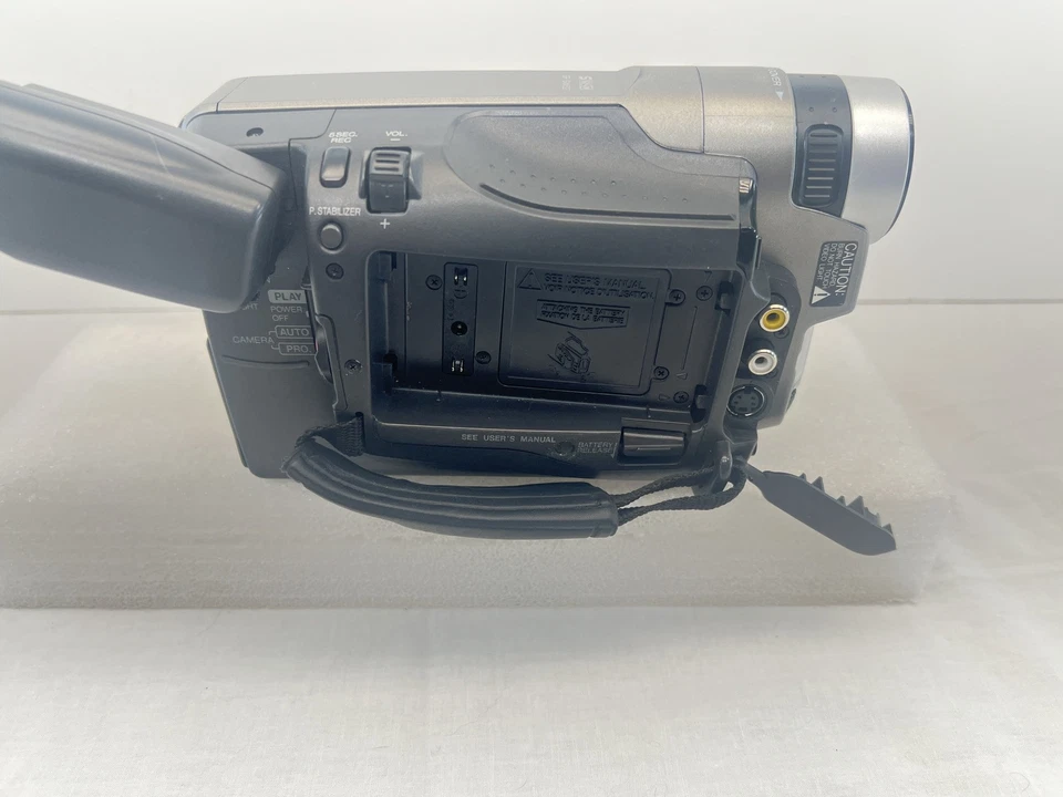 JVC GZ-SXM527U Handheld Super VHS Camcorder Camera Gray Tested & Working - Image 4 of 4