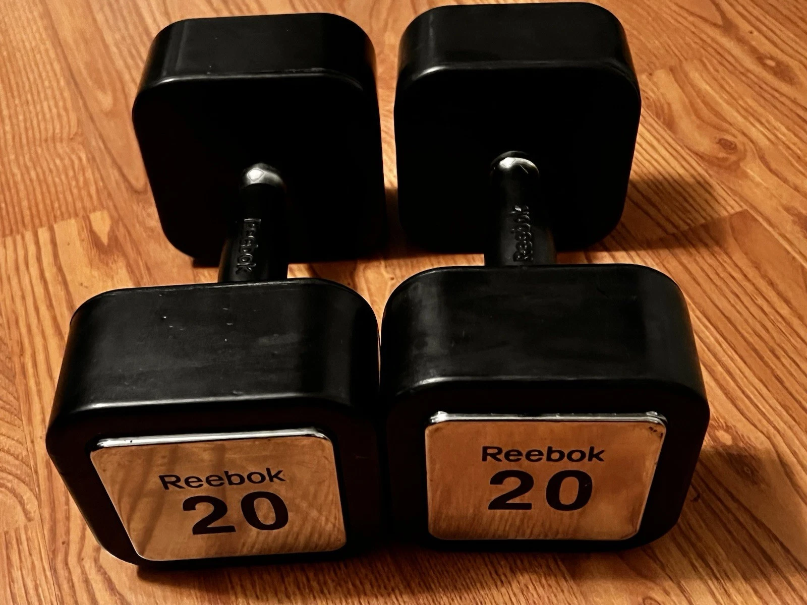 Pair Of Two Reebok 20 Pound 20lb Square Dumbbells Vintage Rare!