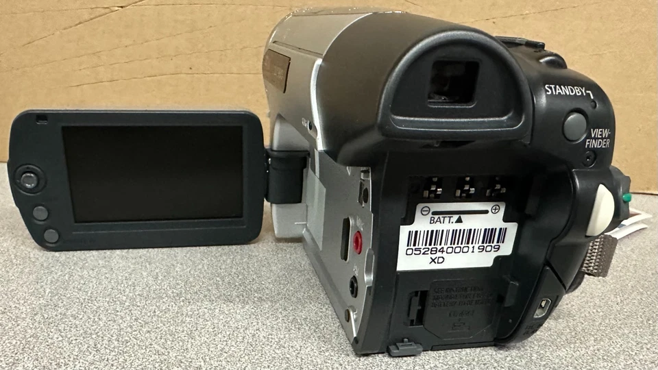 NEW Canon ZR960 Mini DV Camcorder w/ Original Box and Accessories FREE US Ship - Image 4 of 4