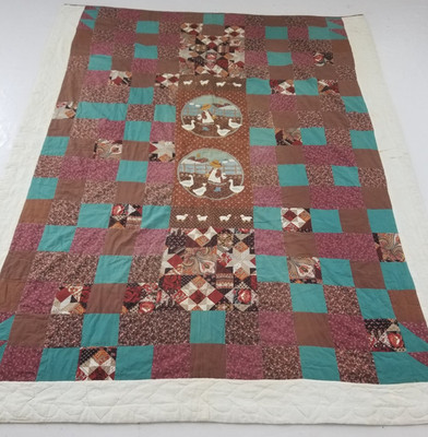 Vintage Handarbeit schönes Patchwork Blockmuster bunt Quilt 87x66 cm