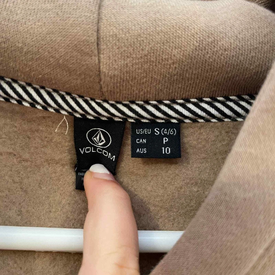 NUEVO CON ETIQUETAS Volcom Truly Stoked BF Pullover Mujer Marrón Piedra Sudadera S Foto 2 de 4