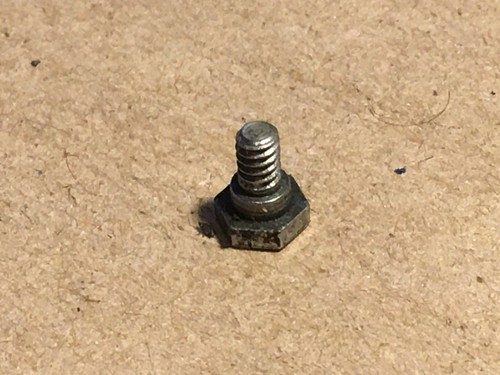 VINTAGE LIONEL TRAIN PART 261 262 257 249 STEAM ENGINE SIDE ROD SHOULDER BOLT - Picture 2 of 5