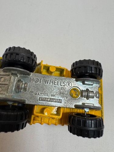 Lot of 3 VTG Hot Wheels Construction Vehicles Cement Mixer Roller Dump Truck - Picture 4 of 10