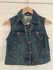 NEW LOOK SLEEVELESS DENIM JACKET UK 10 ROSE GOLD BUTTONS BNWT