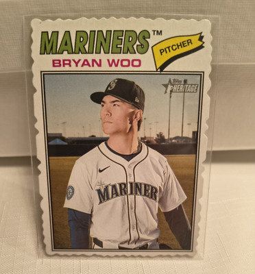 Bryan Woo 2026 Topps Heritage Deckle Edge Insert #99 Mariners