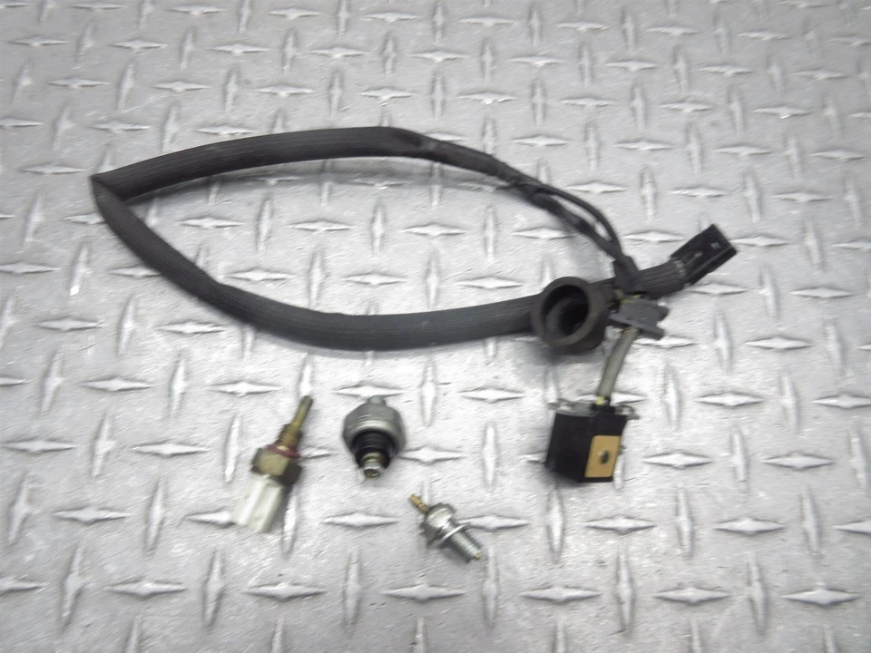 2007 06-08 Kawasaki Ninja 650R EX650R Pulse Coil Pickup Oil Pressure Temp Sensor - Image 2 of 4