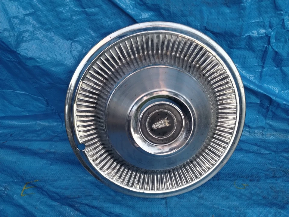 Ford Galaxie 500 LTD Squire 1968 1969 Hubcap Wheel Cover 15" (1) - Imagem 4 de 4