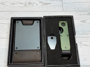 Porte-cartes en métal mince pour hommes Bracelet en argent Table de tirage minimaliste Portefeuille+clause d'olive