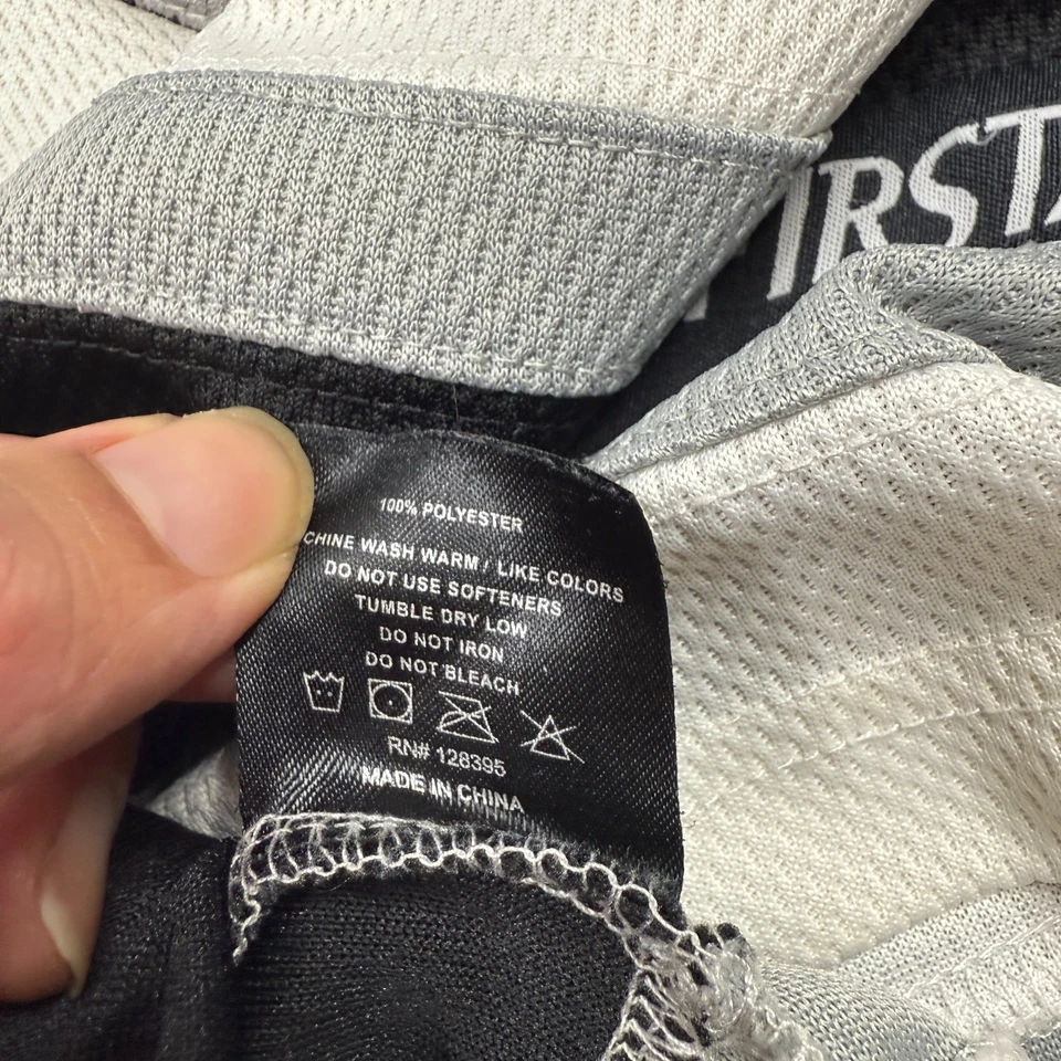 Camiseta de hockey Firstar LA Kings adultos talla XS blanca manga larga rendimiento Foto 3 de 4