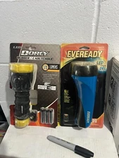 NOS 2-pack lot DORCY 41-2968 Eveready 180-Lumen LED TPE Rubber Flashlight