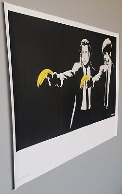 Banksy Pulp Fiction Original Affiche Rue Art Graffiti Banane Pistolet  Peinture