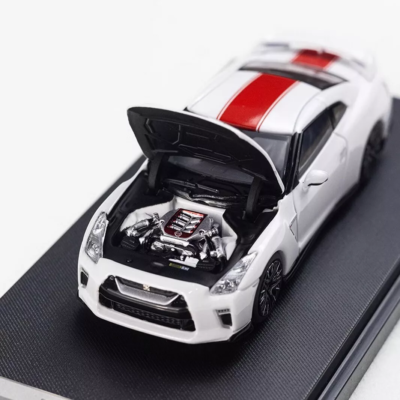 MH 1/64 Scale Nissan GT-R R35 White Diecast Car Model Toy