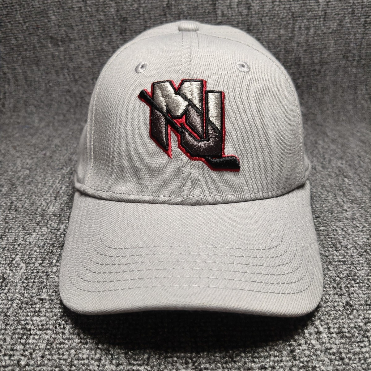 New Era 39THIRTY New Jersey Devils NHL Grey Stretch Fit Hat Cap
