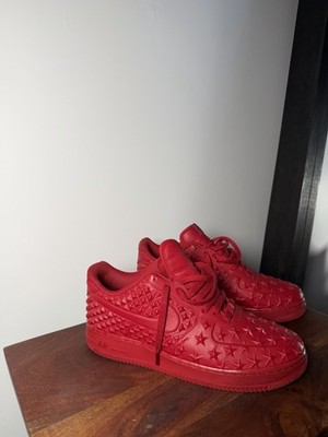 Nike Air Force 1 Low Top Men s Red Stars Pattern Lace-Up Sneaker Pre-Owned